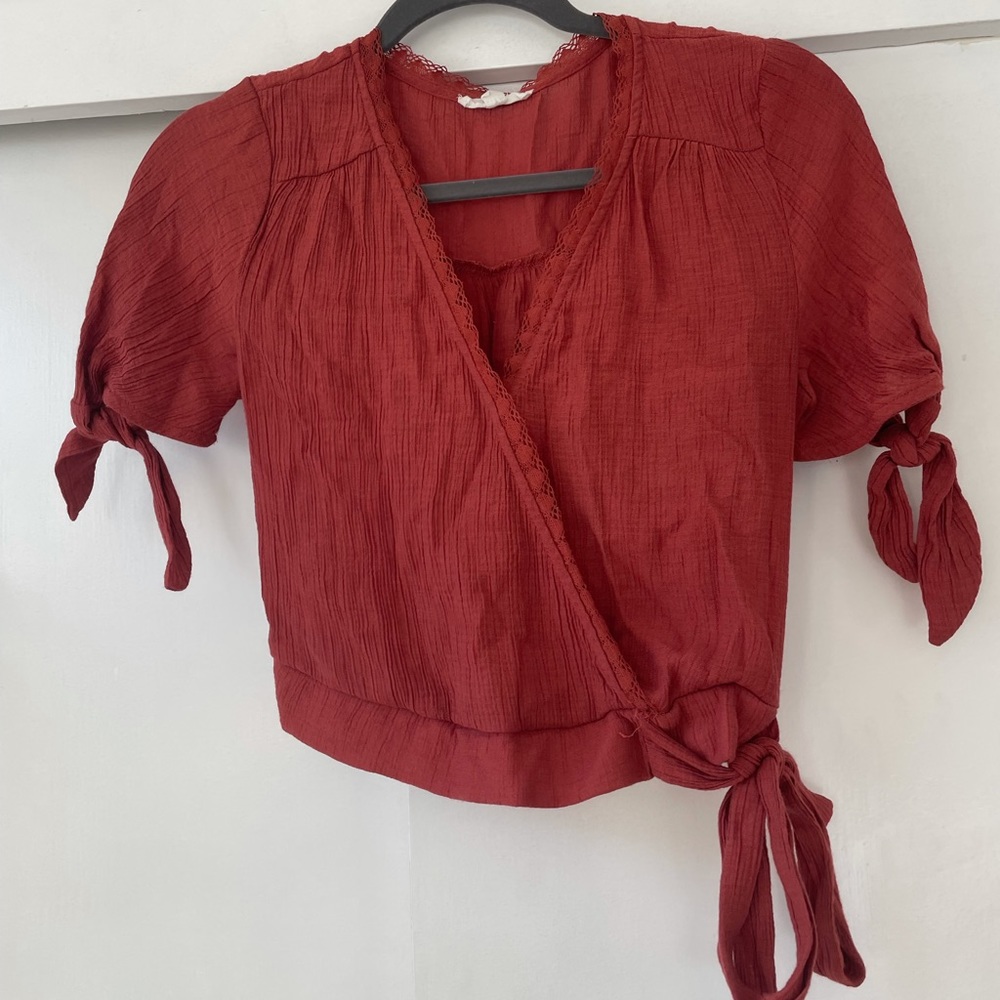 Red Cropped Blouse Size Small